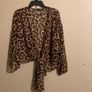 Leopard print crop blouse